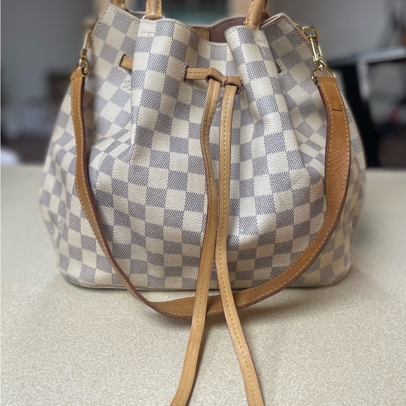 Authentic Louis Vuitton Girolata Damier Azur Bag - Picture 1 of 6